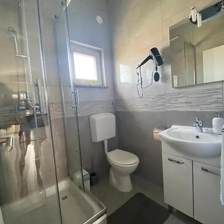 Zrinec Apartment Vir