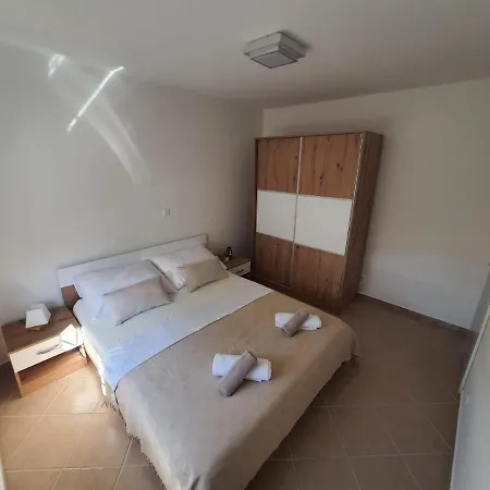 Zrinec Apartment Vir